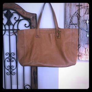 ▫️Fossil leather tote